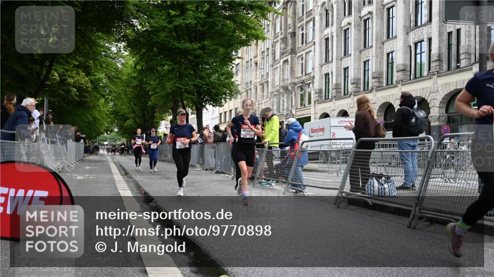 14.06.2026 - REWE Women's Run J. Mangold http://msf.ph/oto/9770898 14.06.2026 09:57:13 Ziel 10173, 10310, 10377, 10378, 10802, 11131, 11210, 11262, 11276, 11423 meine-sportfotos.de