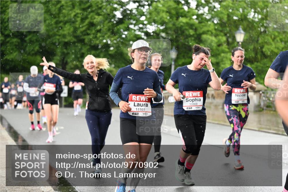 14.06.2026 - REWE Women's Run Dr. Thomas Lammeyer http://msf.ph/oto/9770902 14.06.2026 09:48:39 Laufen 11161, 10868, 11521 meine-sportfotos.de