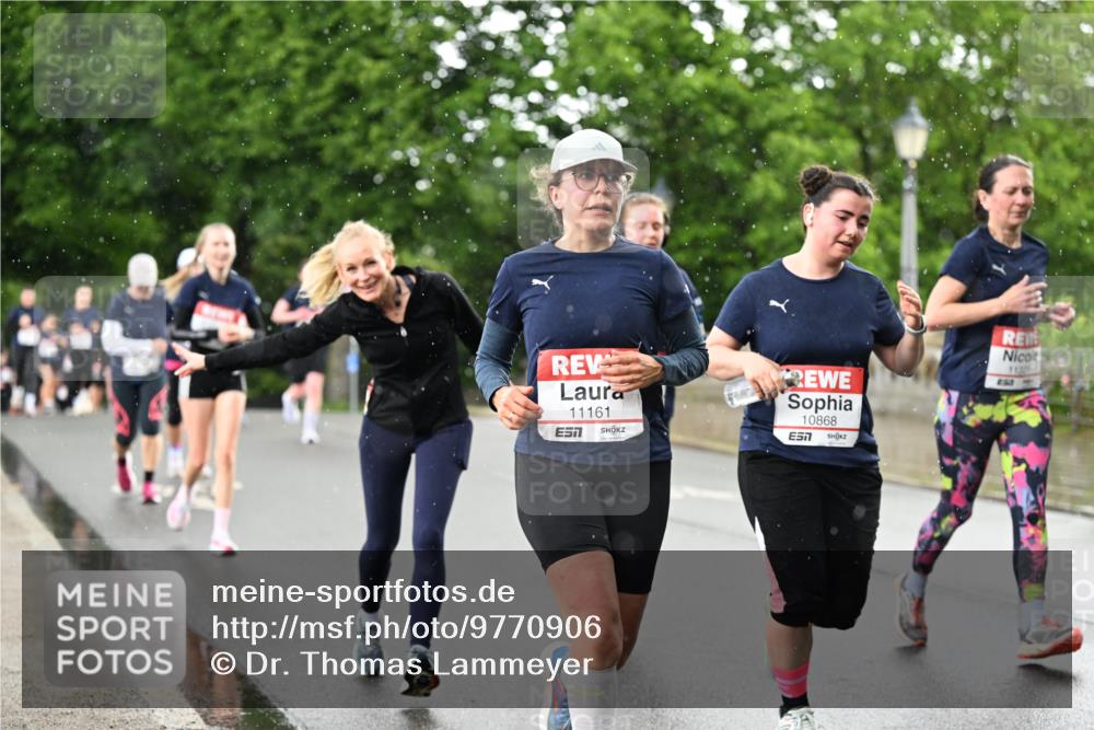 14.06.2026 - REWE Women's Run Dr. Thomas Lammeyer http://msf.ph/oto/9770906 14.06.2026 09:48:40 Laufen 11161, 10868, 11301 meine-sportfotos.de