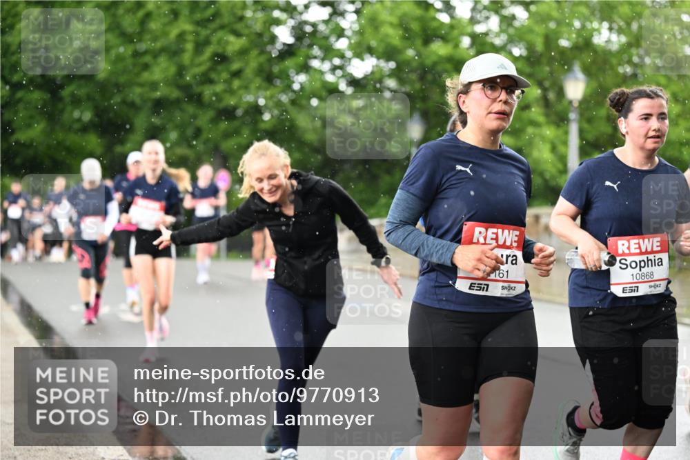 14.06.2026 - REWE Women's Run Dr. Thomas Lammeyer http://msf.ph/oto/9770913 14.06.2026 09:48:40 Laufen 161, 7, 10868, 7 meine-sportfotos.de
