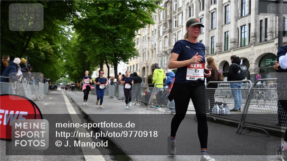 14.06.2026 - REWE Women's Run J. Mangold http://msf.ph/oto/9770918 14.06.2026 09:57:16 Ziel 10173, 10310, 10377, 10378, 10815, 11131, 11210, 11276, 11423 meine-sportfotos.de
