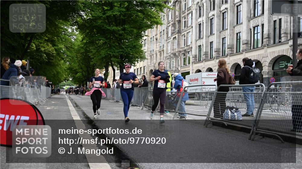 14.06.2026 - REWE Women's Run J. Mangold http://msf.ph/oto/9770920 14.06.2026 09:57:17 Ziel 10310, 10377, 10378, 10815, 11131, 11210, 11423 meine-sportfotos.de