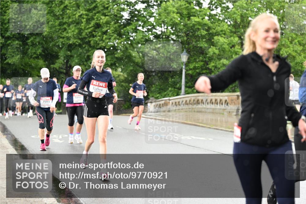 14.06.2026 - REWE Women's Run Dr. Thomas Lammeyer http://msf.ph/oto/9770921 14.06.2026 09:48:41 Laufen 1, 501 meine-sportfotos.de