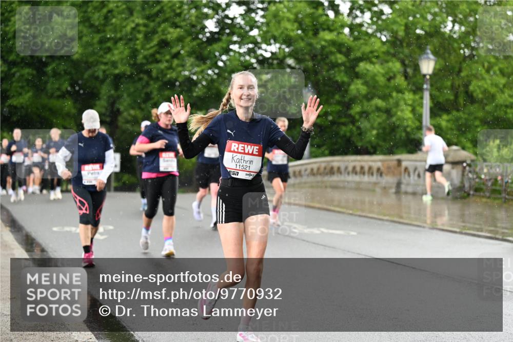 14.06.2026 - REWE Women's Run Dr. Thomas Lammeyer http://msf.ph/oto/9770932 14.06.2026 09:48:42 Laufen 11521 meine-sportfotos.de