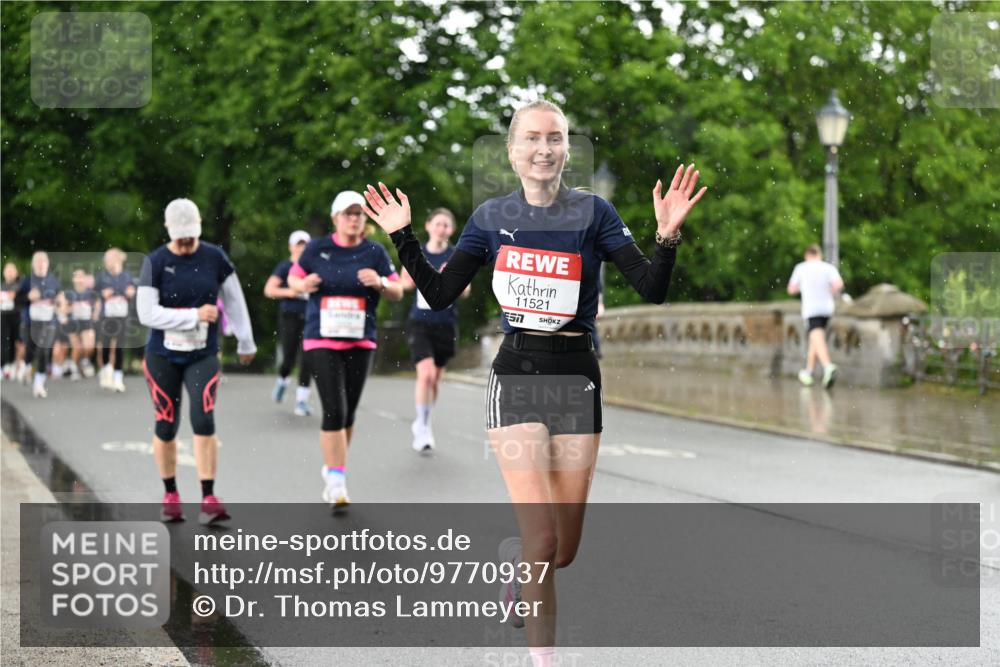 14.06.2026 - REWE Women's Run Dr. Thomas Lammeyer http://msf.ph/oto/9770937 14.06.2026 09:48:42 Laufen 11521, 57 meine-sportfotos.de