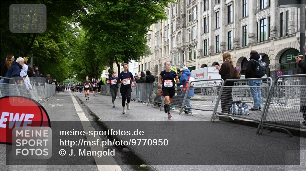 14.06.2026 - REWE Women's Run J. Mangold http://msf.ph/oto/9770950 14.06.2026 09:57:31 Ziel 10193, 10291, 10608, 11417 meine-sportfotos.de