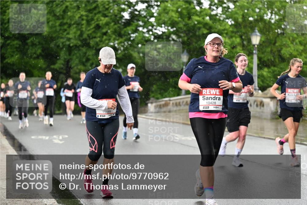 14.06.2026 - REWE Women's Run Dr. Thomas Lammeyer http://msf.ph/oto/9770962 14.06.2026 09:48:44 Laufen 11489, 7, 10428, 7, 11534, 44, 1133 meine-sportfotos.de