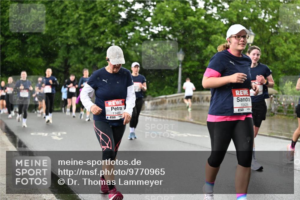 14.06.2026 - REWE Women's Run Dr. Thomas Lammeyer http://msf.ph/oto/9770965 14.06.2026 09:48:44 Laufen 11489, 10428 meine-sportfotos.de