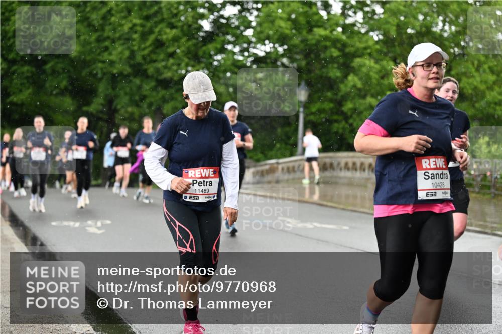 14.06.2026 - REWE Women's Run Dr. Thomas Lammeyer http://msf.ph/oto/9770968 14.06.2026 09:48:44 Laufen 11489, 7, 10428 meine-sportfotos.de