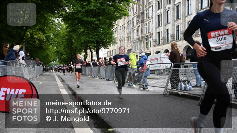 14.06.2026 - REWE Women's Run J. Mangold http://msf.ph/oto/9770971 14.06.2026 09:57:33 Ziel 10193, 10291, 10608, 11417 meine-sportfotos.de