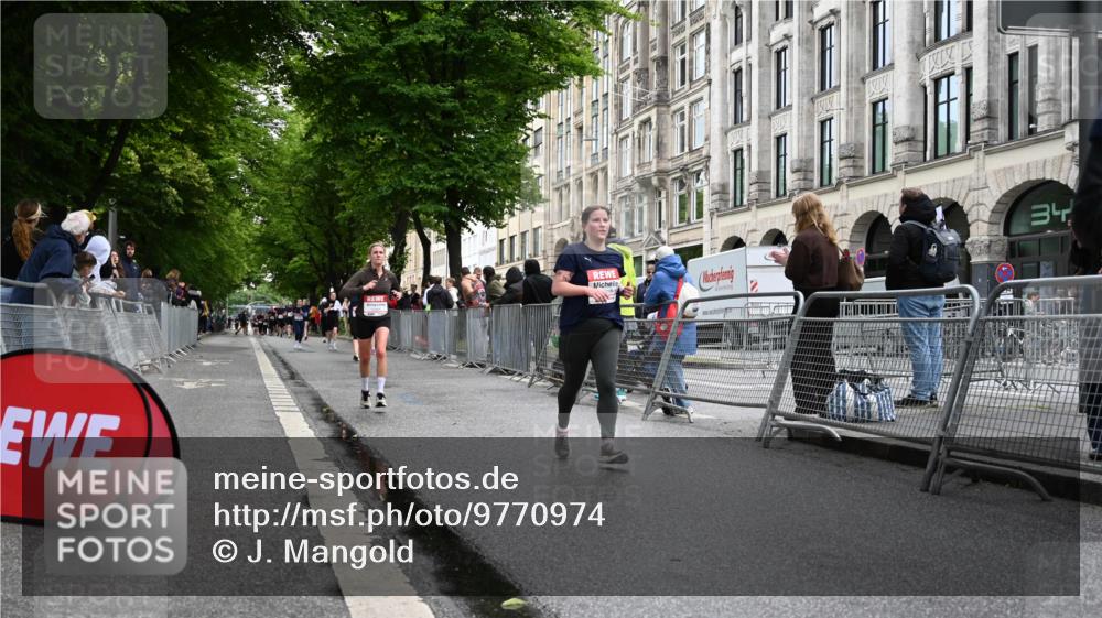 14.06.2026 - REWE Women's Run J. Mangold http://msf.ph/oto/9770974 14.06.2026 09:57:33 Ziel 10193, 10291, 10608, 11417 meine-sportfotos.de