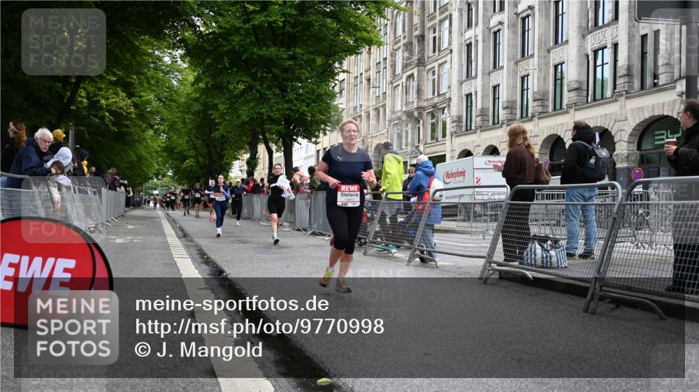 14.06.2026 - REWE Women's Run J. Mangold http://msf.ph/oto/9770998 14.06.2026 09:57:40 Ziel 10069, 10638, 10640, 10912 meine-sportfotos.de