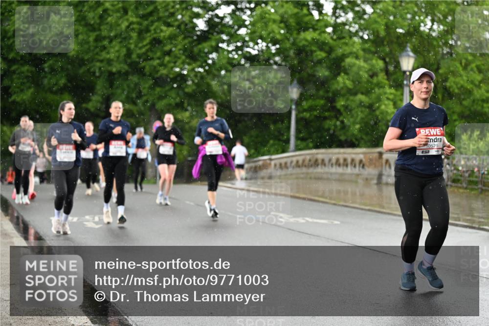 14.06.2026 - REWE Women's Run Dr. Thomas Lammeyer http://msf.ph/oto/9771003 14.06.2026 09:48:47 Laufen 10579, 7 meine-sportfotos.de