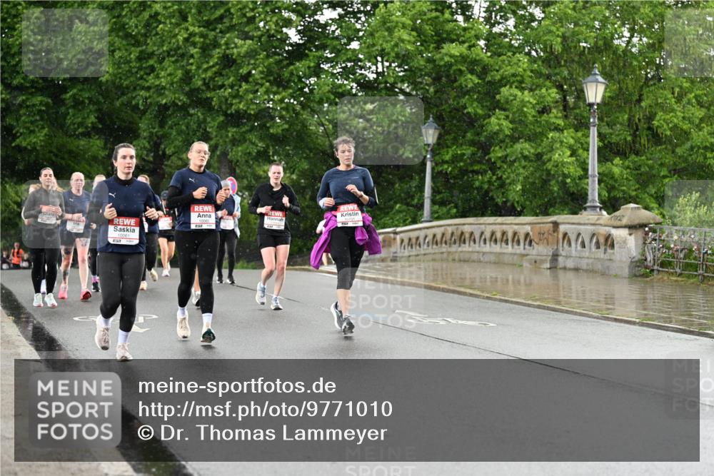 14.06.2026 - REWE Women's Run Dr. Thomas Lammeyer http://msf.ph/oto/9771010 14.06.2026 09:48:47 Laufen 10060 meine-sportfotos.de