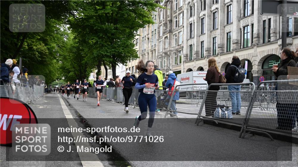 14.06.2026 - REWE Women's Run J. Mangold http://msf.ph/oto/9771026 14.06.2026 09:57:44 Ziel 10069, 10605, 10638, 10640, 10912, 11370 meine-sportfotos.de