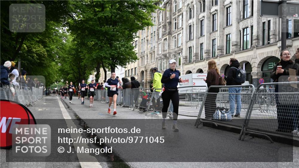 14.06.2026 - REWE Women's Run J. Mangold http://msf.ph/oto/9771045 14.06.2026 09:57:46 Ziel 10069, 10423, 10605, 10638, 10640, 10930, 11370, 11479 meine-sportfotos.de
