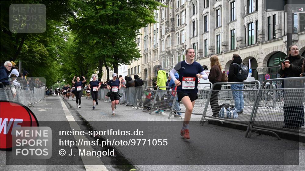 14.06.2026 - REWE Women's Run J. Mangold http://msf.ph/oto/9771055 14.06.2026 09:57:48 Ziel 10423, 10605, 10638, 10930, 11160, 11370, 11479 meine-sportfotos.de