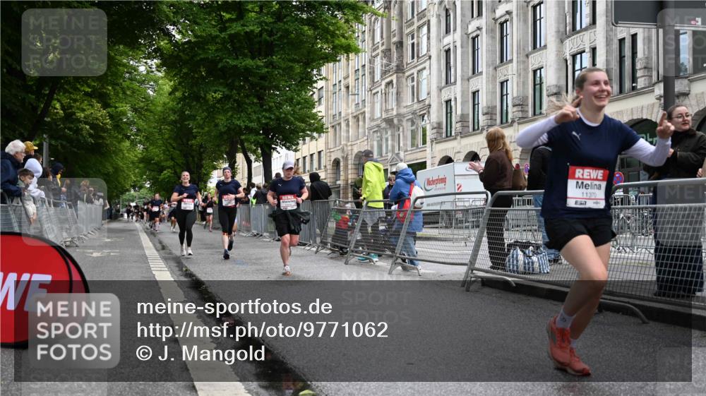 14.06.2026 - REWE Women's Run J. Mangold http://msf.ph/oto/9771062 14.06.2026 09:57:49 Ziel 10423, 10605, 10638, 10930, 11160, 11370, 11479 meine-sportfotos.de