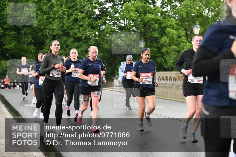 14.06.2026 - REWE Women's Run Dr. Thomas Lammeyer http://msf.ph/oto/9771066 14.06.2026 09:48:51 Laufen 1069, 10939, 51, 11156, 7, 4444, 11031, 7 meine-sportfotos.de