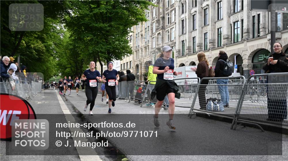 14.06.2026 - REWE Women's Run J. Mangold http://msf.ph/oto/9771071 14.06.2026 09:57:50 Ziel 10338, 10423, 10605, 10930, 11160, 11370, 11479 meine-sportfotos.de