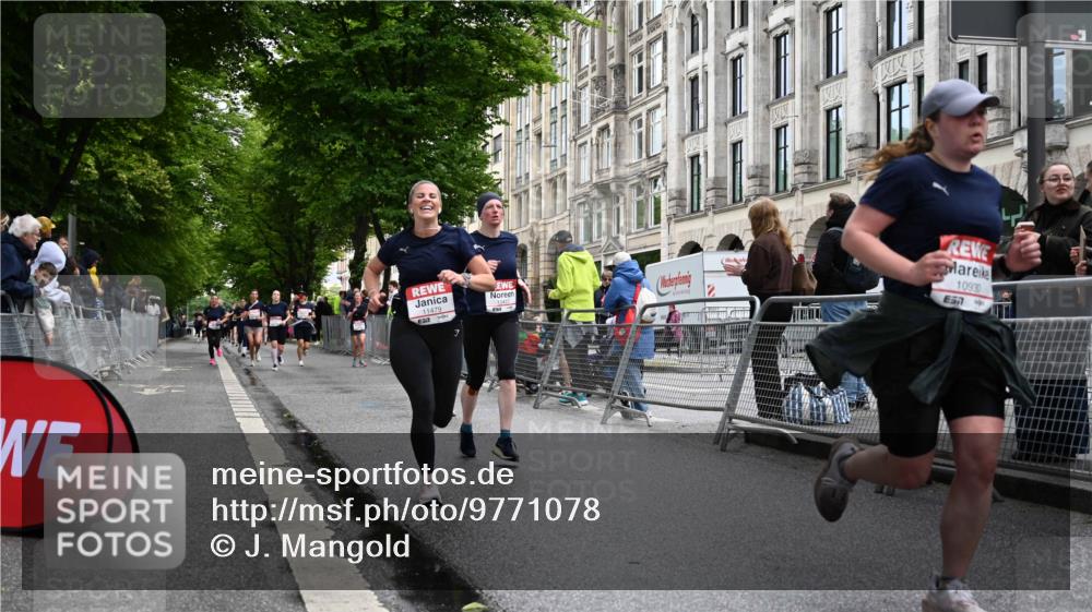 14.06.2026 - REWE Women's Run J. Mangold http://msf.ph/oto/9771078 14.06.2026 09:57:51 Ziel 10338, 10423, 10605, 10930, 11160, 11240, 11370, 11479 meine-sportfotos.de