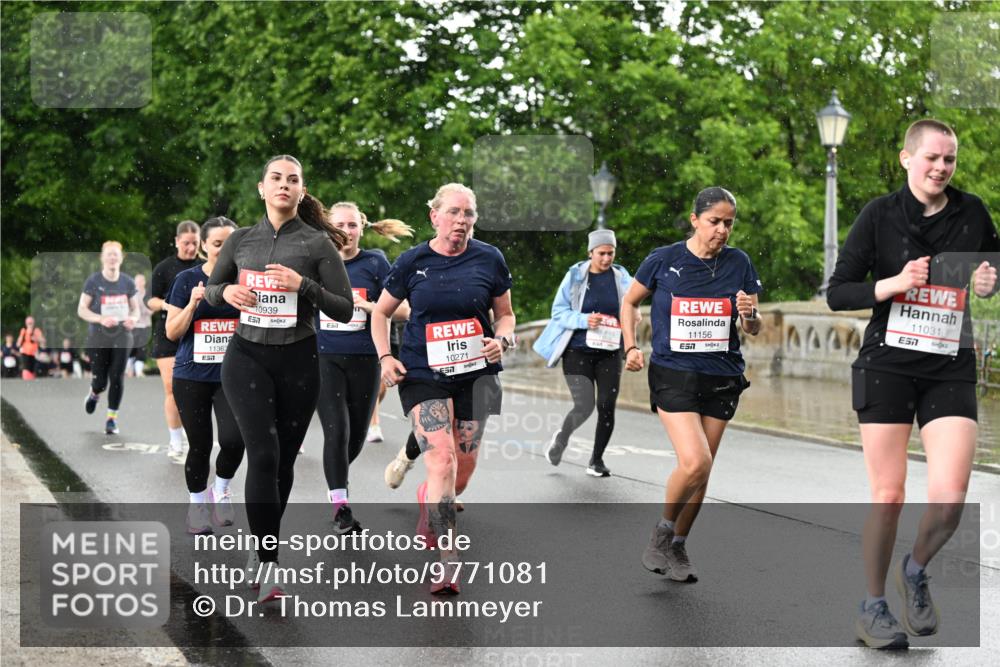14.06.2026 - REWE Women's Run Dr. Thomas Lammeyer http://msf.ph/oto/9771081 14.06.2026 09:48:52 Laufen 11363, 10939, 51, 10271, 11156, 7, 11031 meine-sportfotos.de
