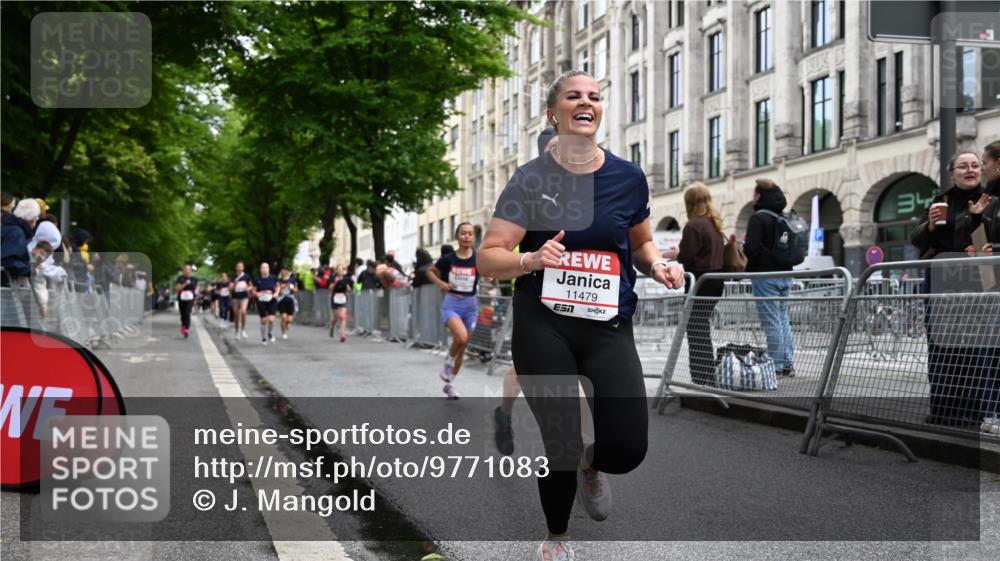 14.06.2026 - REWE Women's Run J. Mangold http://msf.ph/oto/9771083 14.06.2026 09:57:52 Ziel 10338, 10423, 10552, 10930, 11160, 11240, 11370, 11479, 11528 meine-sportfotos.de