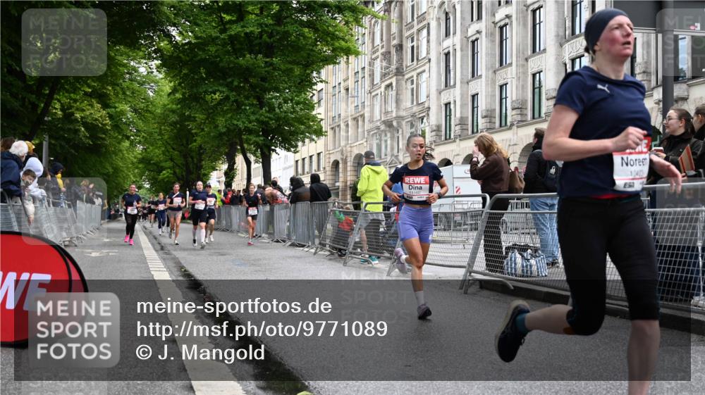 14.06.2026 - REWE Women's Run J. Mangold http://msf.ph/oto/9771089 14.06.2026 09:57:53 Ziel 10338, 10423, 10552, 10706, 10930, 11160, 11240, 11370, 11479, 11528 meine-sportfotos.de
