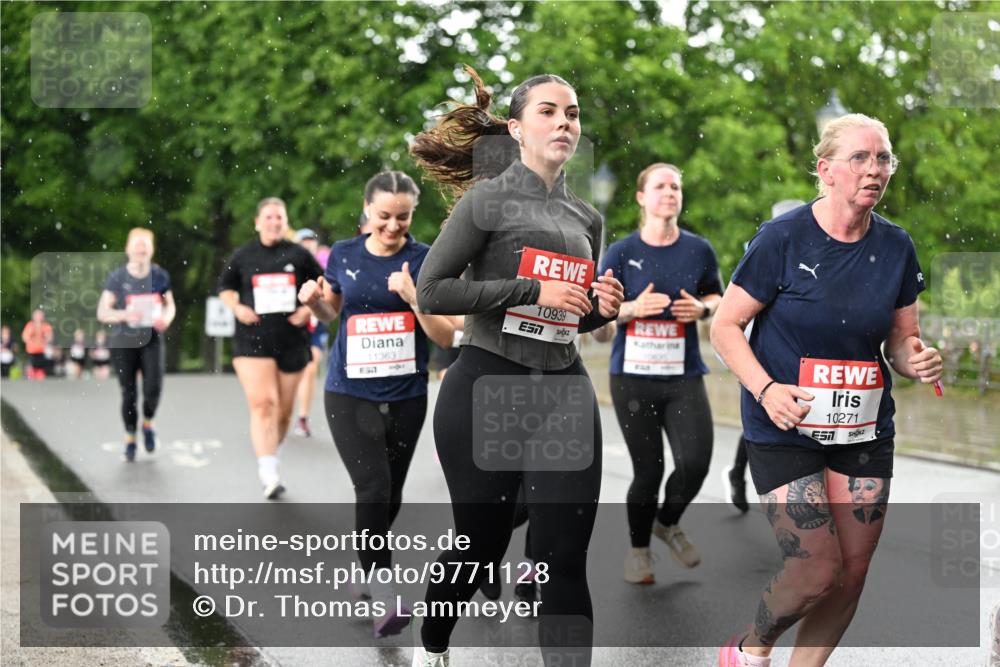 14.06.2026 - REWE Women's Run Dr. Thomas Lammeyer http://msf.ph/oto/9771128 14.06.2026 09:48:53 Laufen 11363, 10939, 7, 10271, 57 meine-sportfotos.de