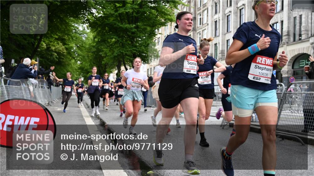 14.06.2026 - REWE Women's Run J. Mangold http://msf.ph/oto/9771129 14.06.2026 09:58:06 Ziel 10031, 10033, 10034, 10067, 10092, 10133, 10134, 10344, 10492, 10590, 10636, 10875, 10895, 11046, 11155, 11307, 11309, 11325, 11343, 11386, 11533 meine-sportfotos.de