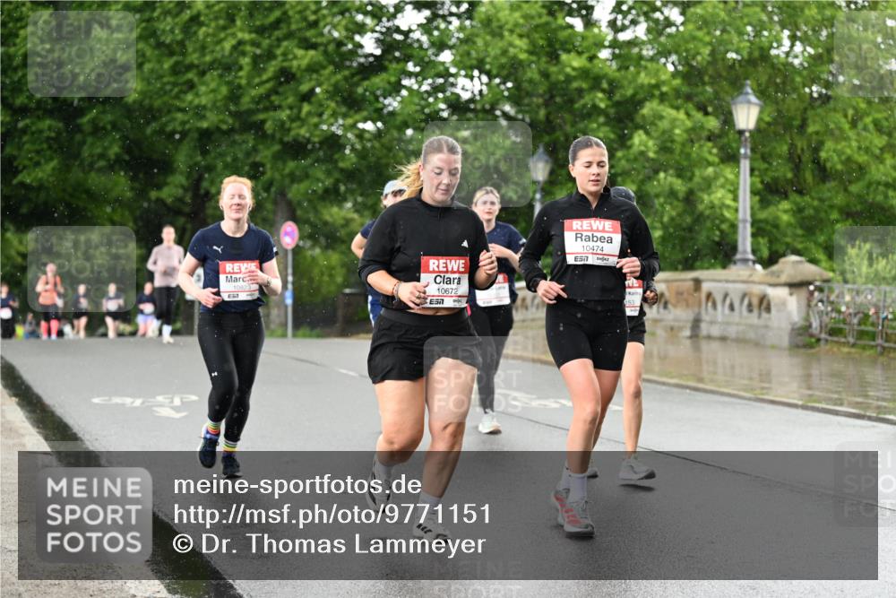 14.06.2026 - REWE Women's Run Dr. Thomas Lammeyer http://msf.ph/oto/9771151 14.06.2026 09:48:55 Laufen 10823, 7, 10672, 57, 10474, 153 meine-sportfotos.de