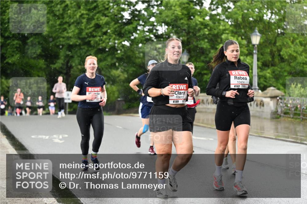 14.06.2026 - REWE Women's Run Dr. Thomas Lammeyer http://msf.ph/oto/9771159 14.06.2026 09:48:55 Laufen 10672, 10474 meine-sportfotos.de
