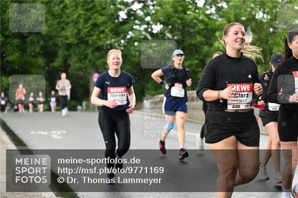 14.06.2026 - REWE Women's Run Dr. Thomas Lammeyer http://msf.ph/oto/9771169 14.06.2026 09:48:56 Laufen 0823, 10672 meine-sportfotos.de