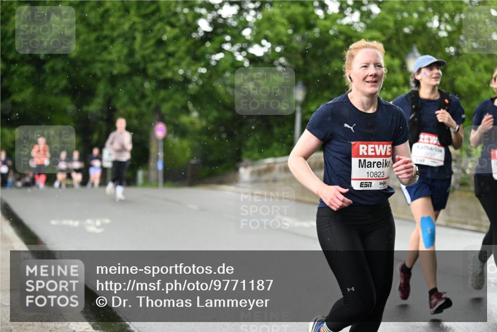 14.06.2026 - REWE Women's Run Dr. Thomas Lammeyer http://msf.ph/oto/9771187 14.06.2026 09:48:57 Laufen 10823, 0127 meine-sportfotos.de