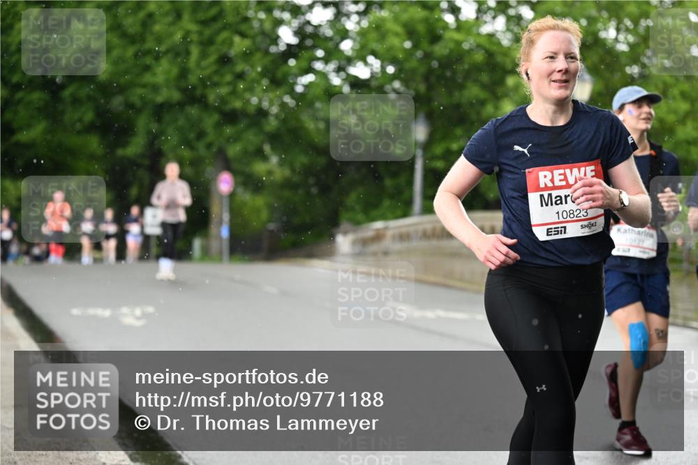 14.06.2026 - REWE Women's Run Dr. Thomas Lammeyer http://msf.ph/oto/9771188 14.06.2026 09:48:57 Laufen 10823, 7, 10127 meine-sportfotos.de