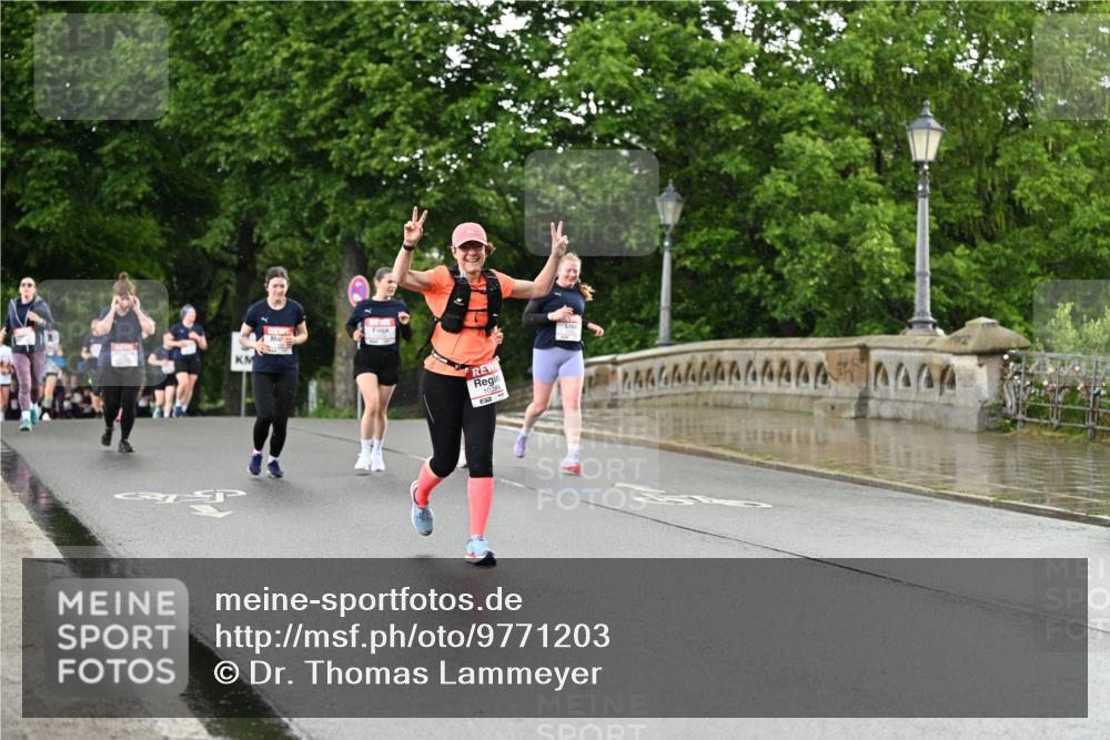 14.06.2026 - REWE Women's Run Dr. Thomas Lammeyer http://msf.ph/oto/9771203 14.06.2026 09:49:06 Laufen 10284, 4444 meine-sportfotos.de