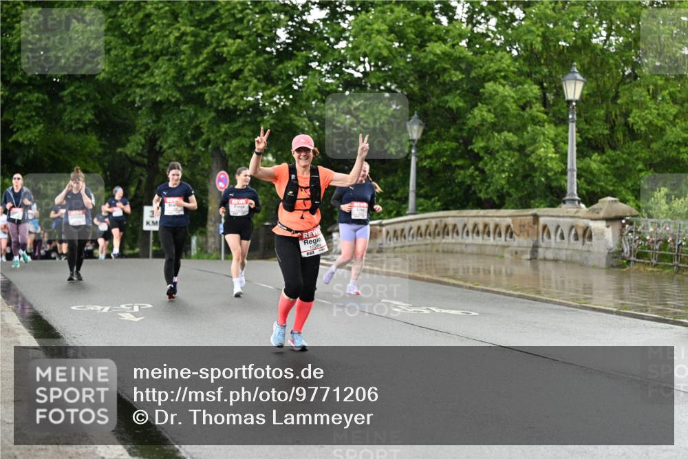 14.06.2026 - REWE Women's Run Dr. Thomas Lammeyer http://msf.ph/oto/9771206 14.06.2026 09:49:06 Laufen 3, 10284, 404 meine-sportfotos.de