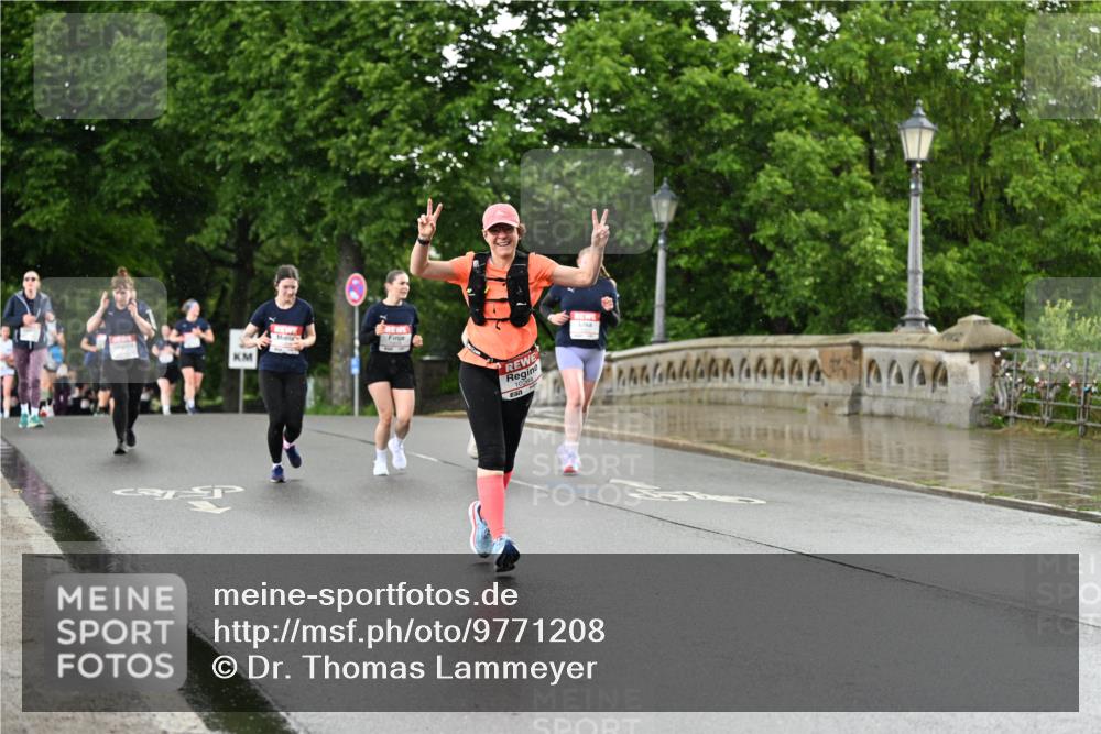 14.06.2026 - REWE Women's Run Dr. Thomas Lammeyer http://msf.ph/oto/9771208 14.06.2026 09:49:06 Laufen 7, 444 meine-sportfotos.de