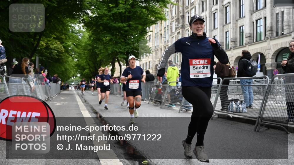 14.06.2026 - REWE Women's Run J. Mangold http://msf.ph/oto/9771222 14.06.2026 09:58:20 Ziel 10054, 10056, 10341, 10427, 10661, 10680, 10811, 10937, 11332, 11411, 11477 meine-sportfotos.de