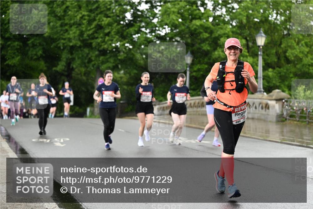 14.06.2026 - REWE Women's Run Dr. Thomas Lammeyer http://msf.ph/oto/9771229 14.06.2026 09:49:07 Laufen 8404, 10284, 7 meine-sportfotos.de
