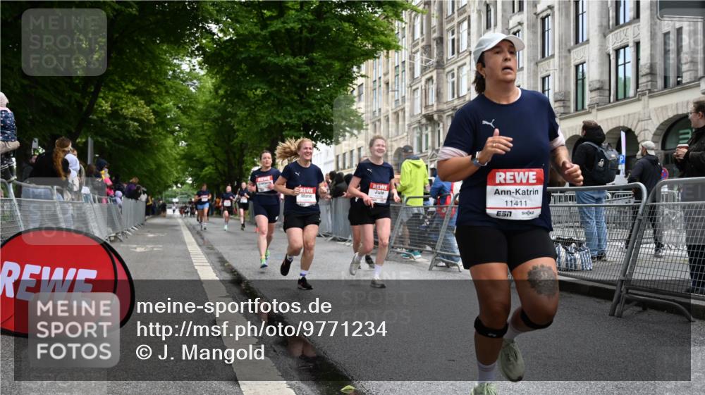 14.06.2026 - REWE Women's Run J. Mangold http://msf.ph/oto/9771234 14.06.2026 09:58:21 Ziel 10054, 10056, 10427, 10661, 10680, 10937, 11411, 11477 meine-sportfotos.de