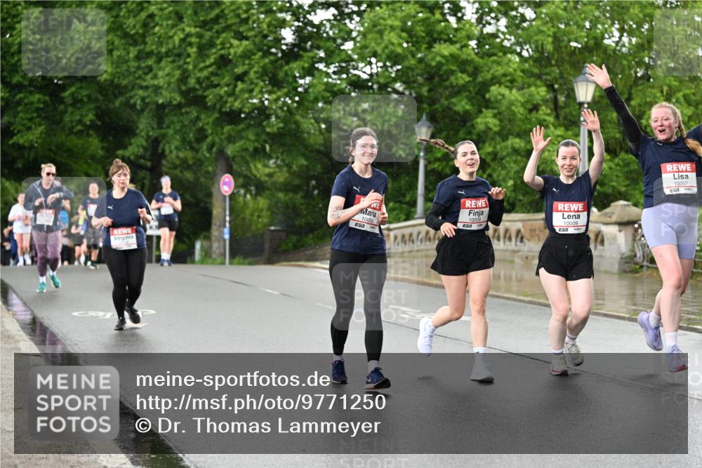 14.06.2026 - REWE Women's Run Dr. Thomas Lammeyer http://msf.ph/oto/9771250 14.06.2026 09:49:09 Laufen 10007, 1000, 57, 10008, 444, 10009, 57 meine-sportfotos.de