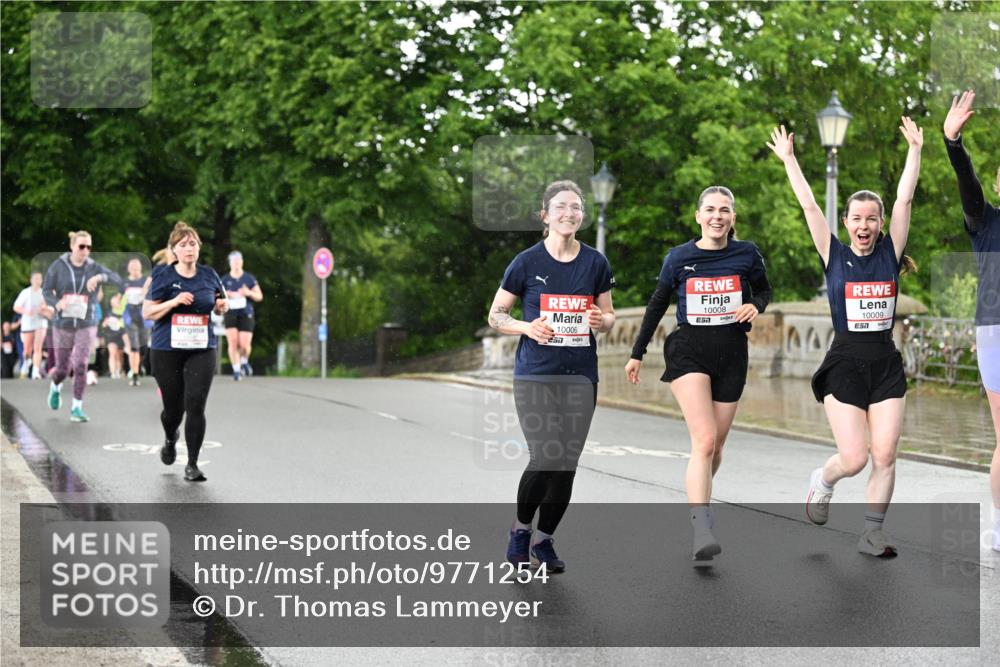 14.06.2026 - REWE Women's Run Dr. Thomas Lammeyer http://msf.ph/oto/9771254 14.06.2026 09:49:09 Laufen 10006, 10008, 7, 10009, 57 meine-sportfotos.de