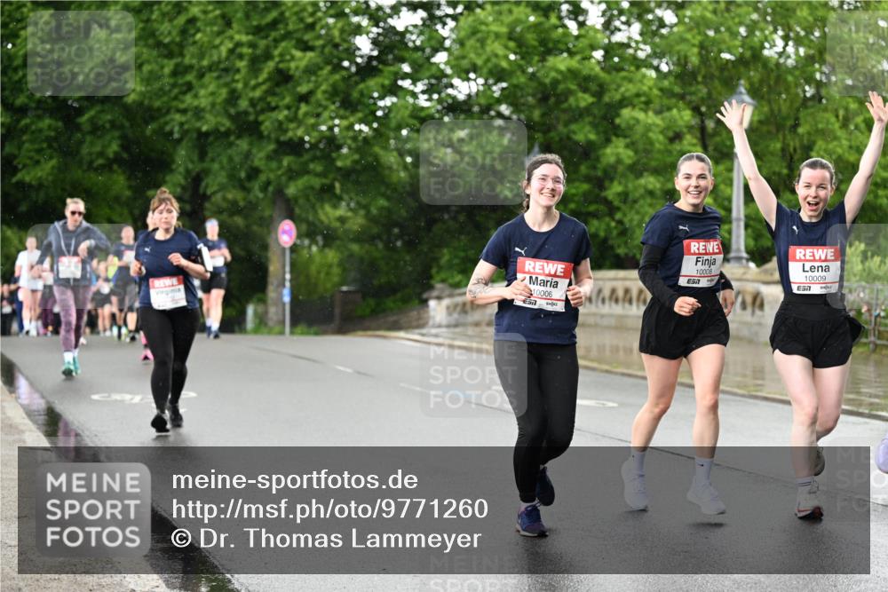 14.06.2026 - REWE Women's Run Dr. Thomas Lammeyer http://msf.ph/oto/9771260 14.06.2026 09:49:09 Laufen 10006, 0006440, 10008, 10009, 7 meine-sportfotos.de