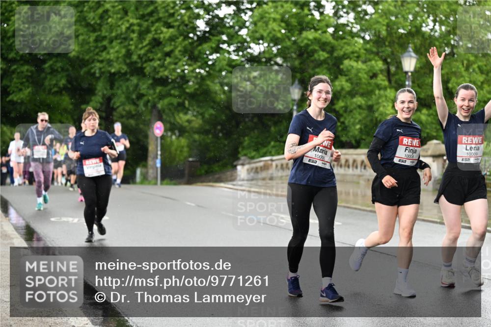 14.06.2026 - REWE Women's Run Dr. Thomas Lammeyer http://msf.ph/oto/9771261 14.06.2026 09:49:09 Laufen 10006, 10008, 7, 10009, 7 meine-sportfotos.de