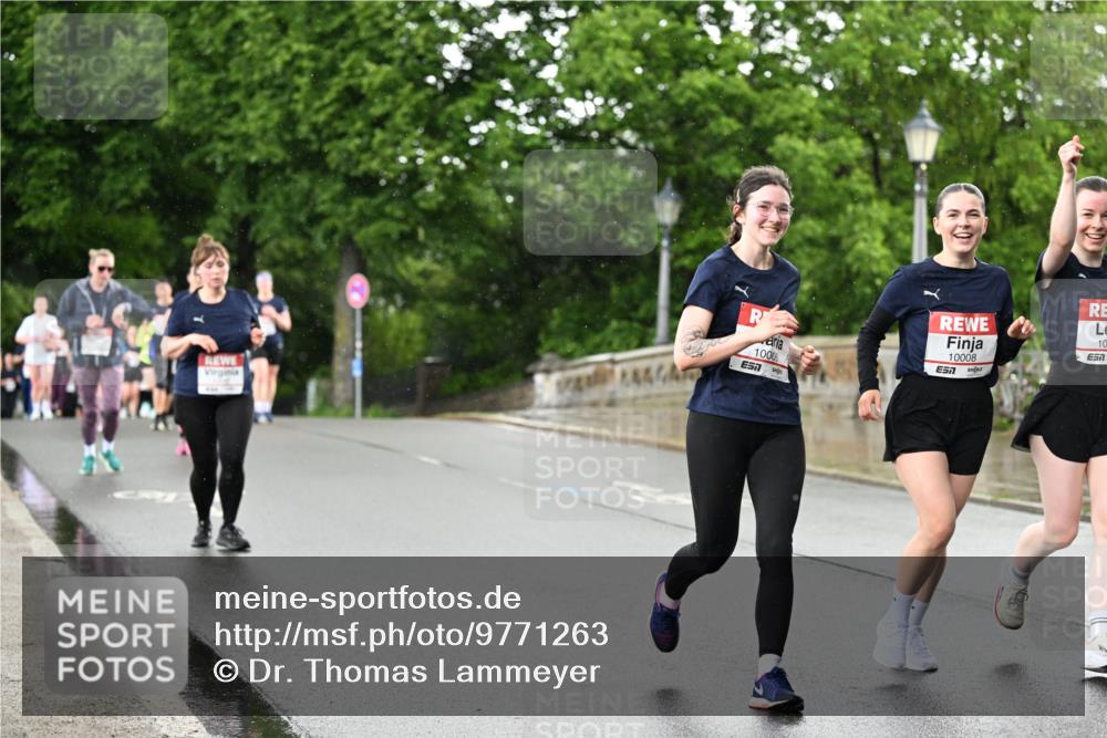 14.06.2026 - REWE Women's Run Dr. Thomas Lammeyer http://msf.ph/oto/9771263 14.06.2026 09:49:10 Laufen 10, 10006, 7, 10008 meine-sportfotos.de