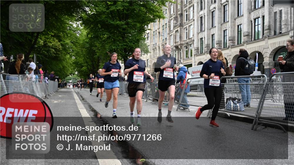 14.06.2026 - REWE Women's Run J. Mangold http://msf.ph/oto/9771266 14.06.2026 09:58:28 Ziel 10065, 10070, 10292, 10410, 10784, 11427 meine-sportfotos.de