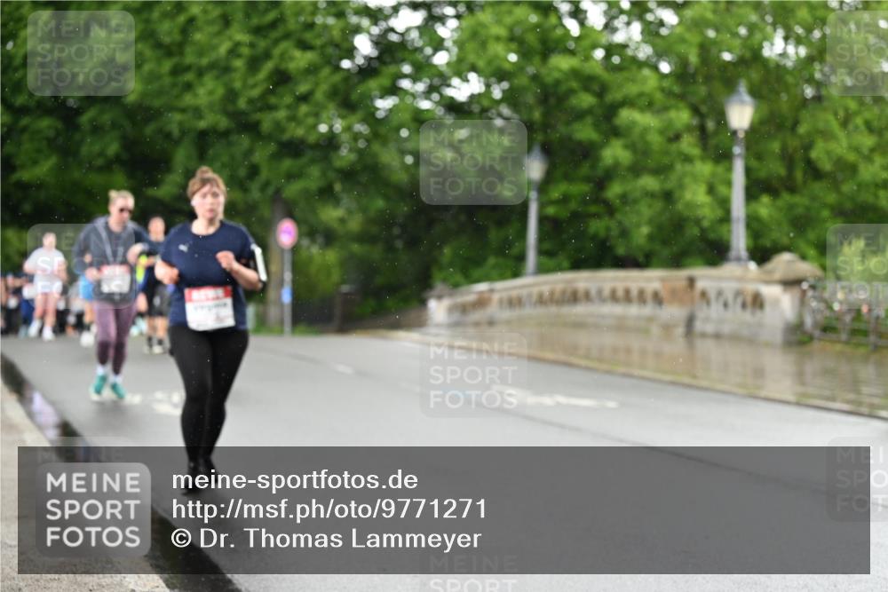 14.06.2026 - REWE Women's Run Dr. Thomas Lammeyer http://msf.ph/oto/9771271 14.06.2026 09:49:11 Laufen  meine-sportfotos.de