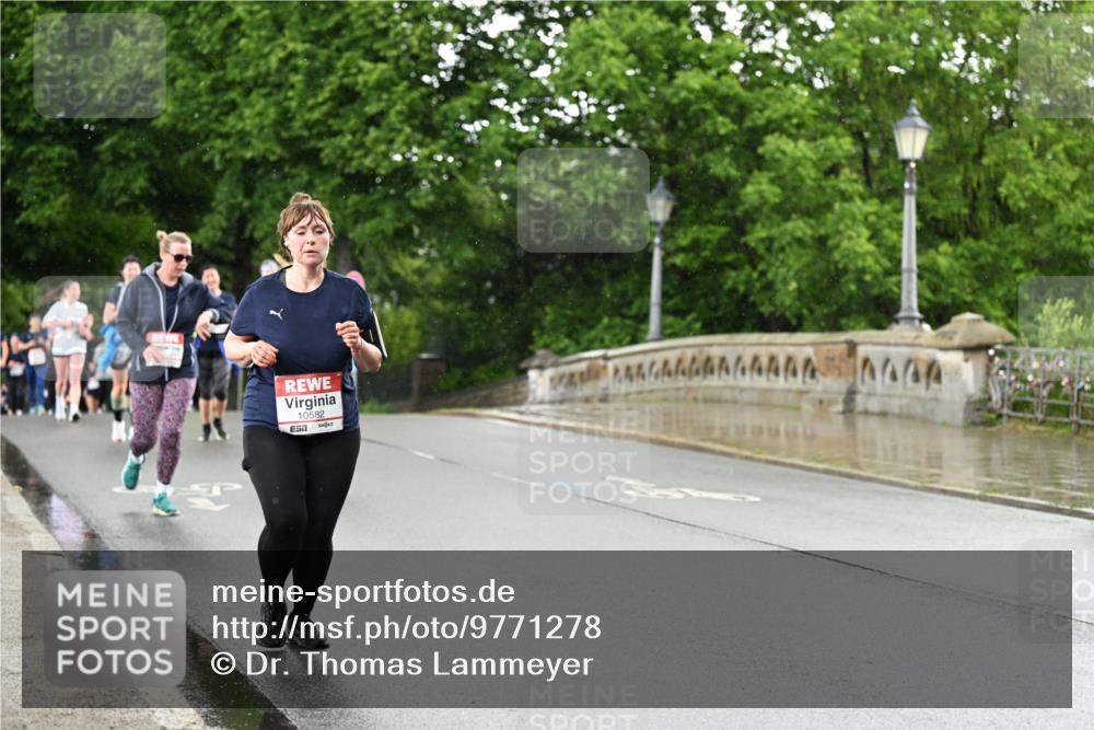 14.06.2026 - REWE Women's Run Dr. Thomas Lammeyer http://msf.ph/oto/9771278 14.06.2026 09:49:11 Laufen 10582 meine-sportfotos.de