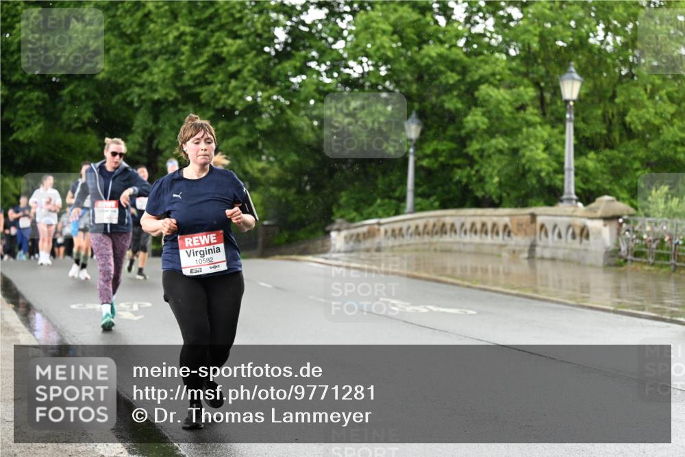 14.06.2026 - REWE Women's Run Dr. Thomas Lammeyer http://msf.ph/oto/9771281 14.06.2026 09:49:12 Laufen 10582 meine-sportfotos.de